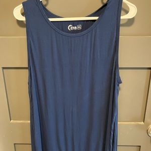 Zyia Women’s Active Athletic Slit Tank Top in navy. Size XL.